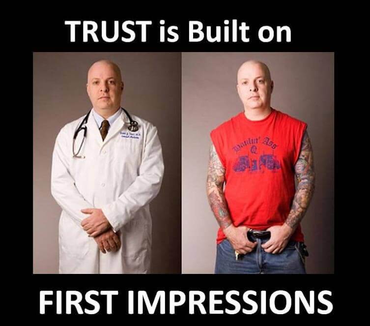 欧米の人に好まれる初対面のコミュニケーションは？